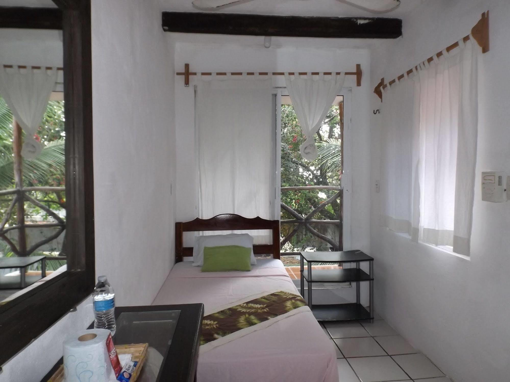 Hôtel Nido Del Quetzal à Bacalar Extérieur photo